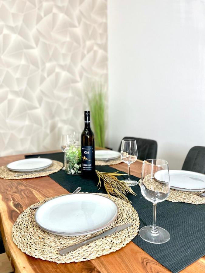 Central Comfy Apartment - Self Check-In Graz Luaran gambar