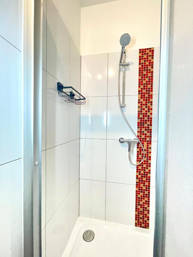 Central Comfy Apartment - Self Check-In Graz Luaran gambar